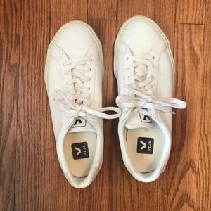 Veja Esplar Leather White. Size 8. Worn ONCE